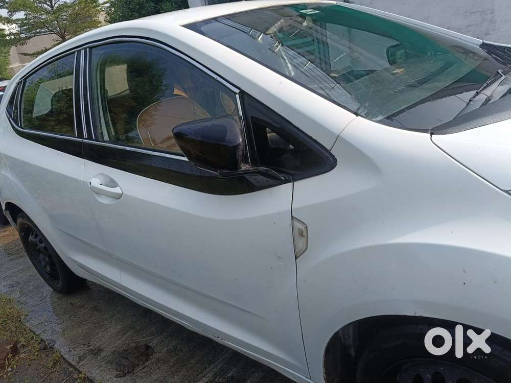 Tata Altroz Petrol 2023