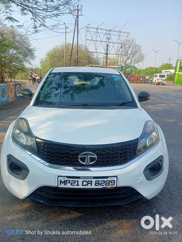 Tata Nexon 1.5 Revotorq Xe, 2018, Diesel