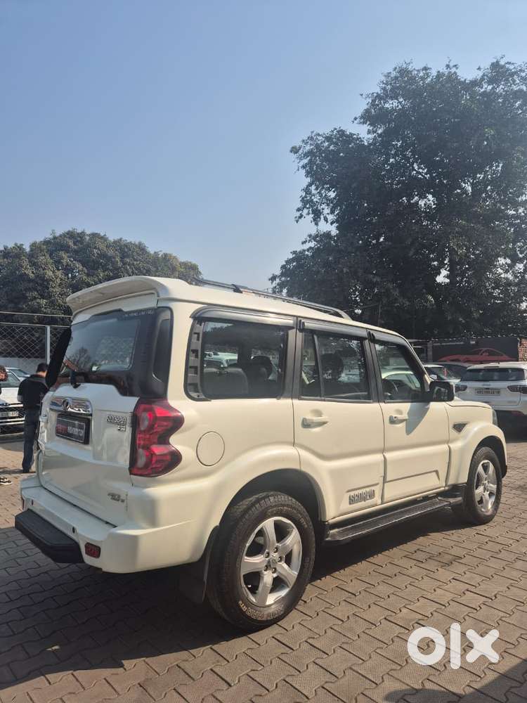 Mahindra Scorpio S11 Mt 7s, 2021, Diesel