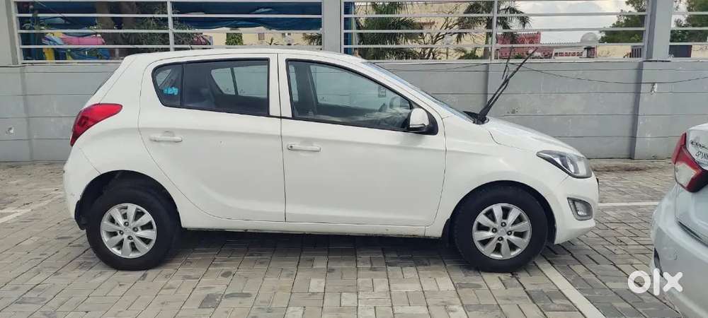 Hyundai I20 Sportz 2014