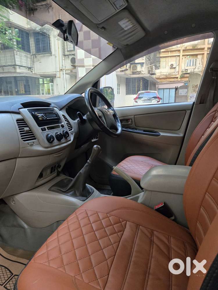 Toyota Innova 2.5 G (diesel) 7 Seater Bs Iv, 2014, Diesel