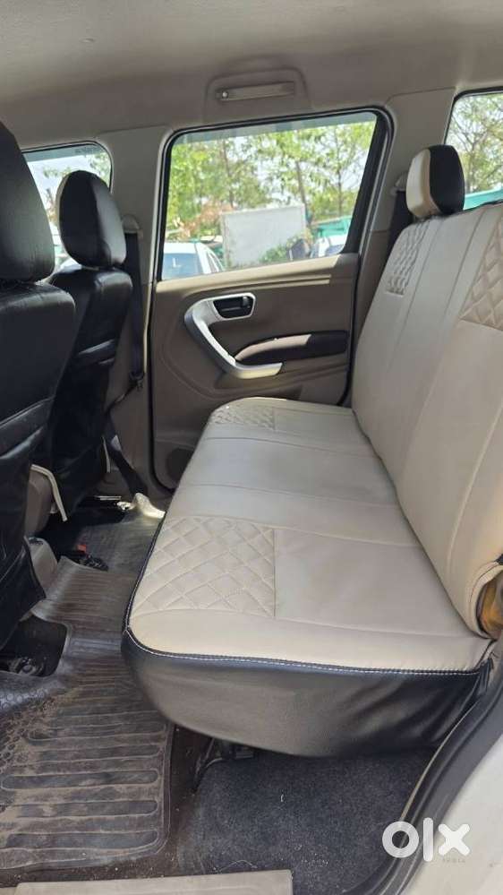 Mahindra Tuv 300 Mhawk100 T8, 2015, Diesel