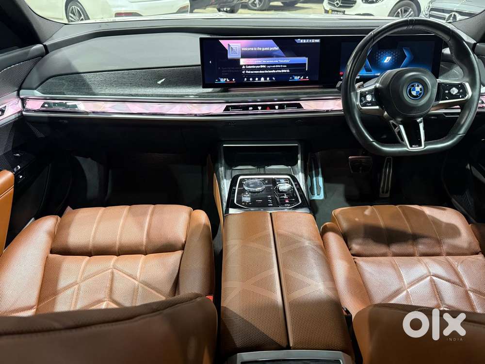 Bmw I7 Xdrive60, 2023, Electric