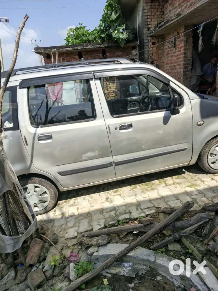 Bik Rahe Hai