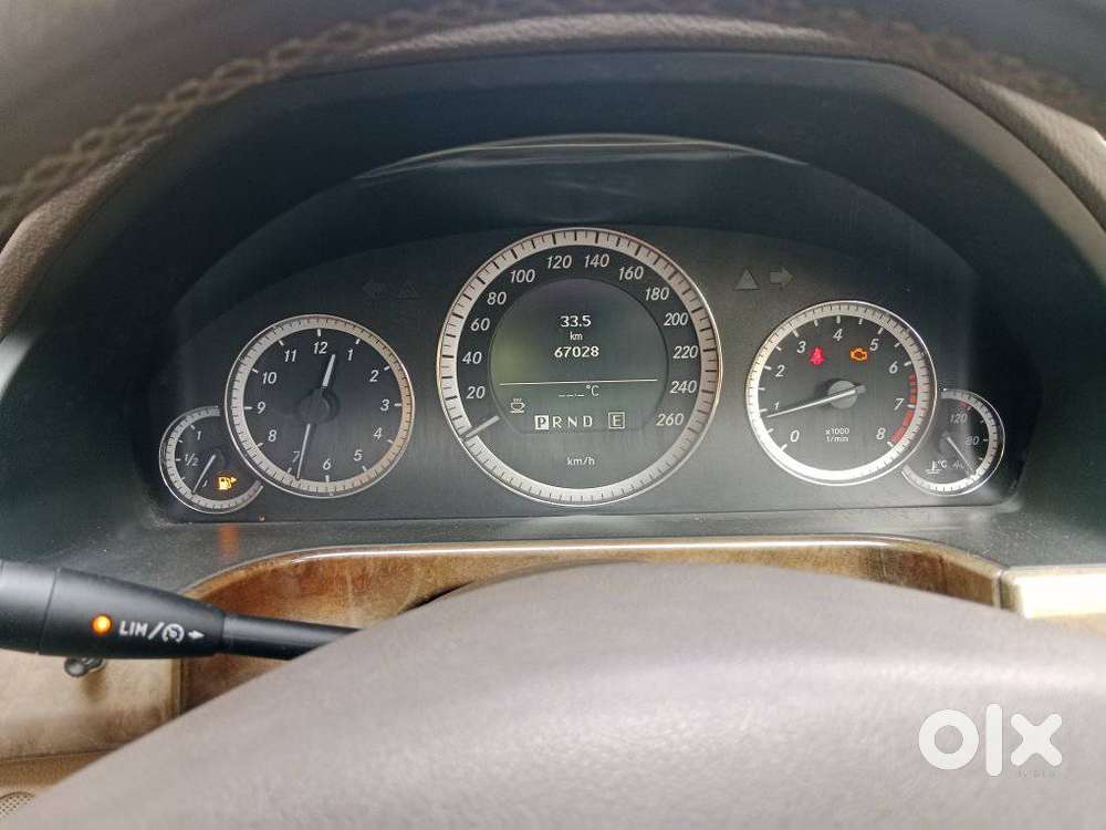 Mercedes-benz E-class E 200, 2011, Petrol