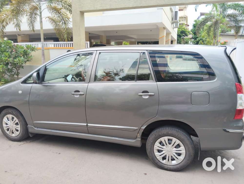 Toyota Innova 2.5 G (diesel) 7 Seater Bs Iv, 2014, Diesel