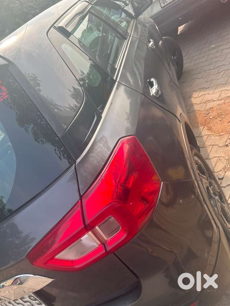 2020 Maruti Brezza Lxi