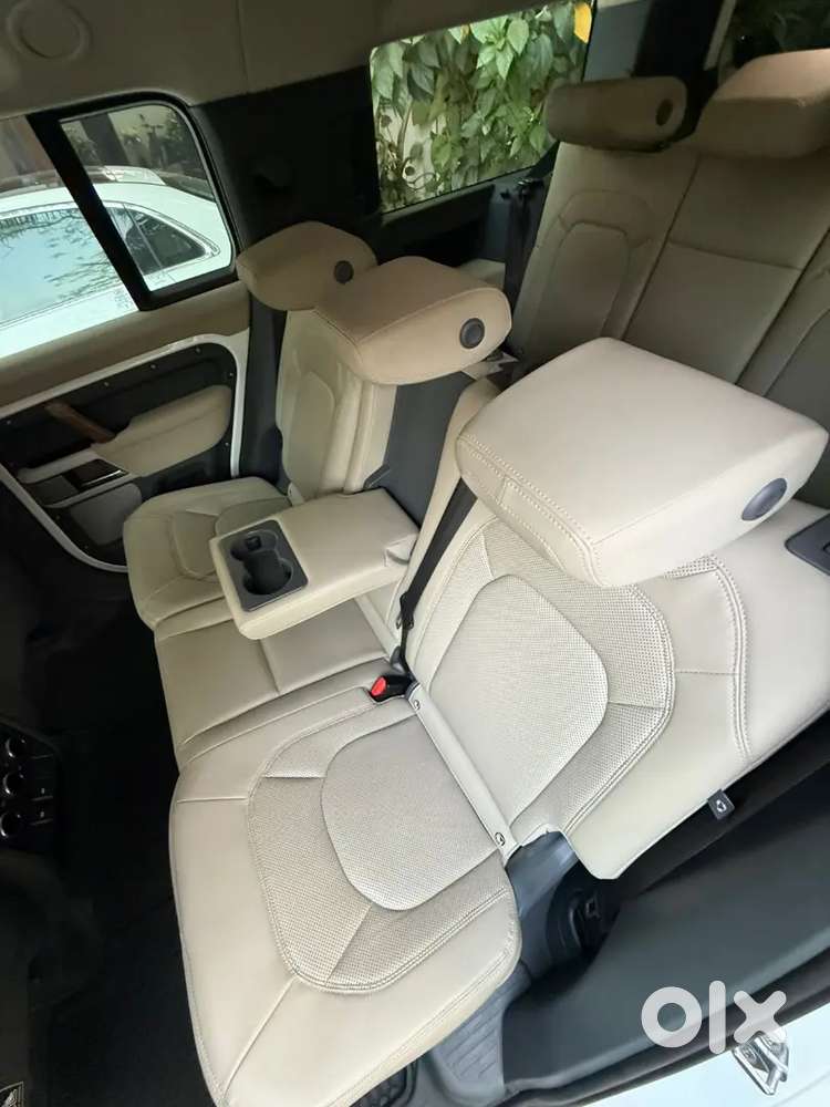Land Rover Defender 2023 Diesel 45000 Km Driven