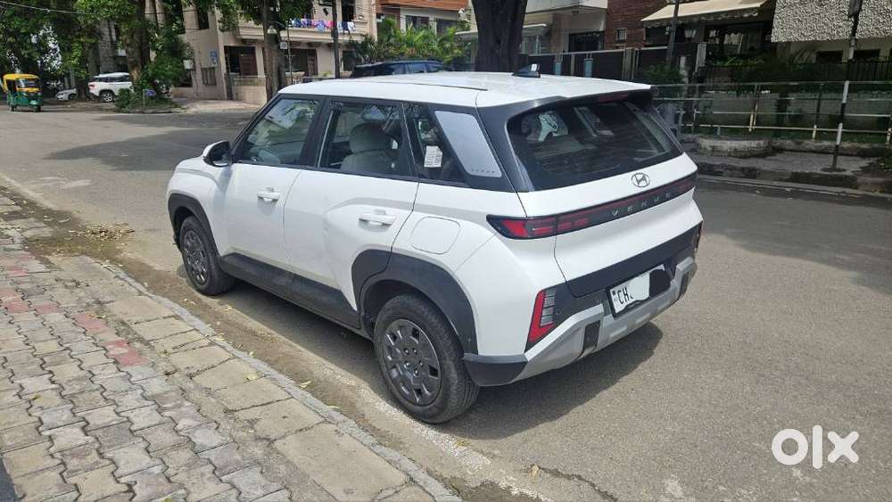 Hyundai Venue Sx, 2025, Petrol