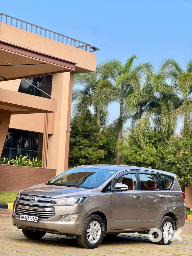 Toyota Innova Crysta 2.4 G Mt 8s, 2016, Diesel