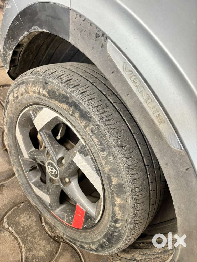 Hyundai Venue Petrol 2019