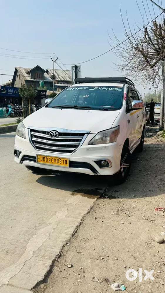 Toyota Innova 2016 Diesel Well Maintained