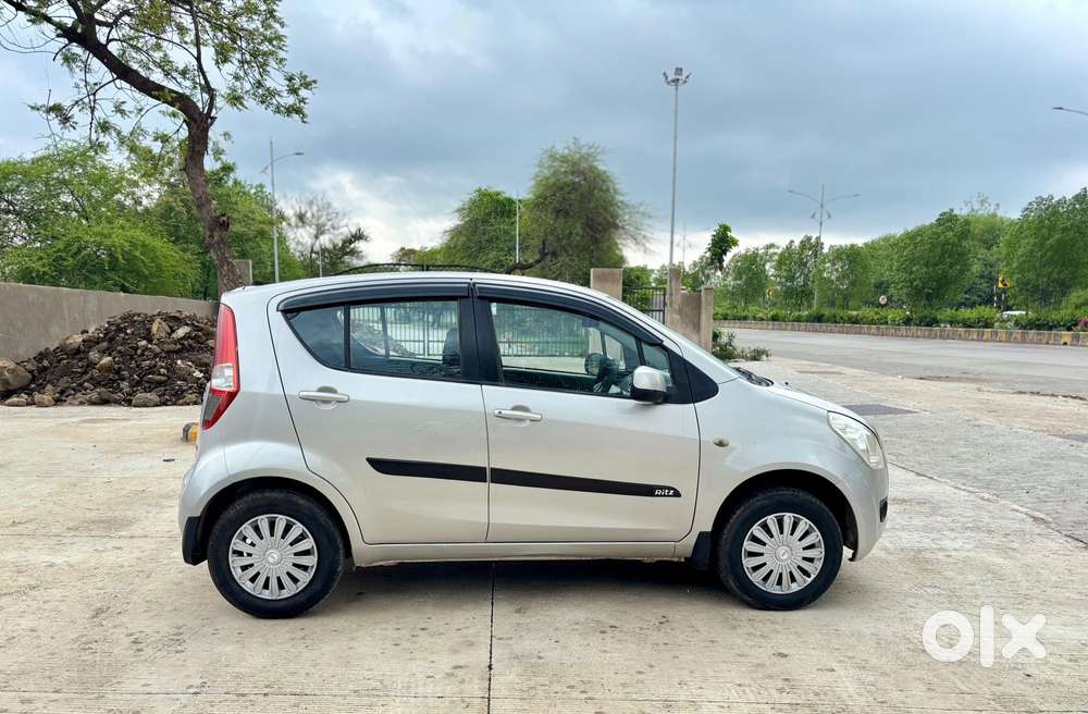 Maruti Suzuki Ritz Vxi, 2011, Petrol