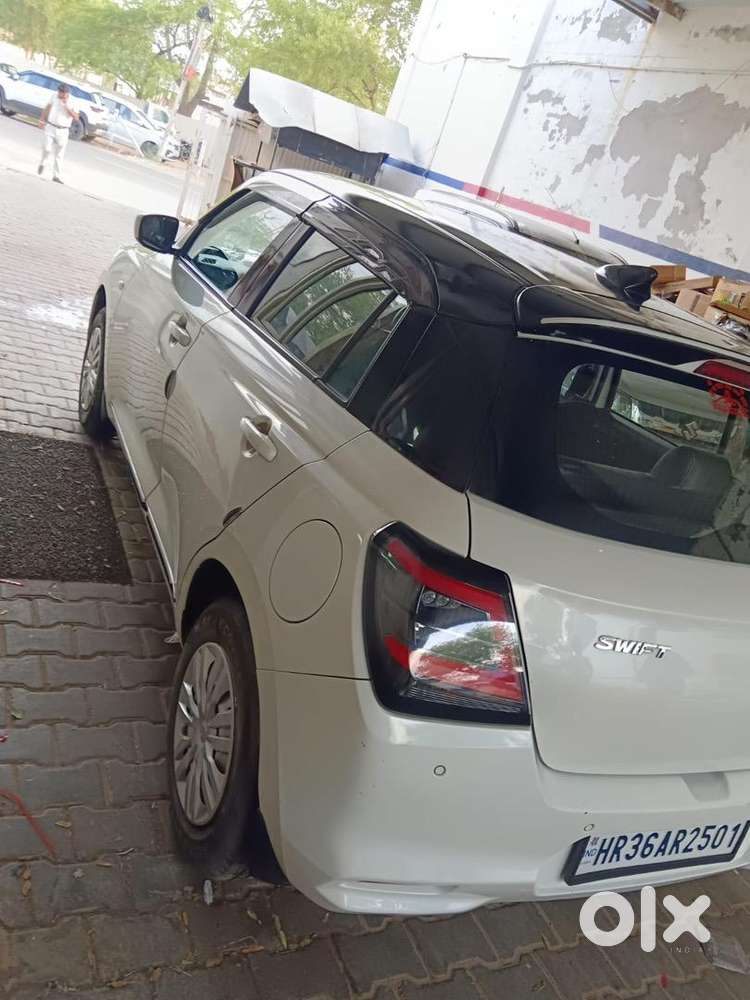 Maruti Suzuki Swift Petrol 2024