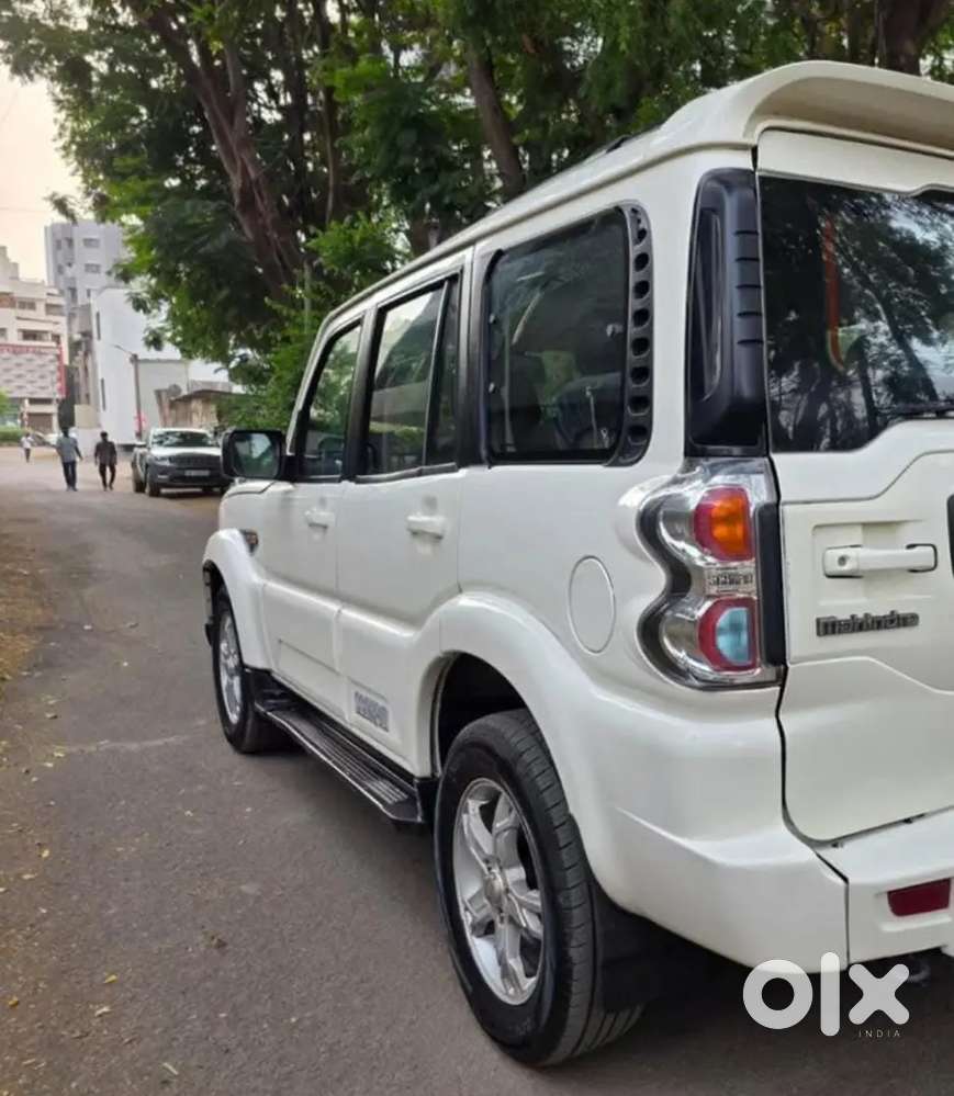 Mahindra Scorpio N Petrol 2016