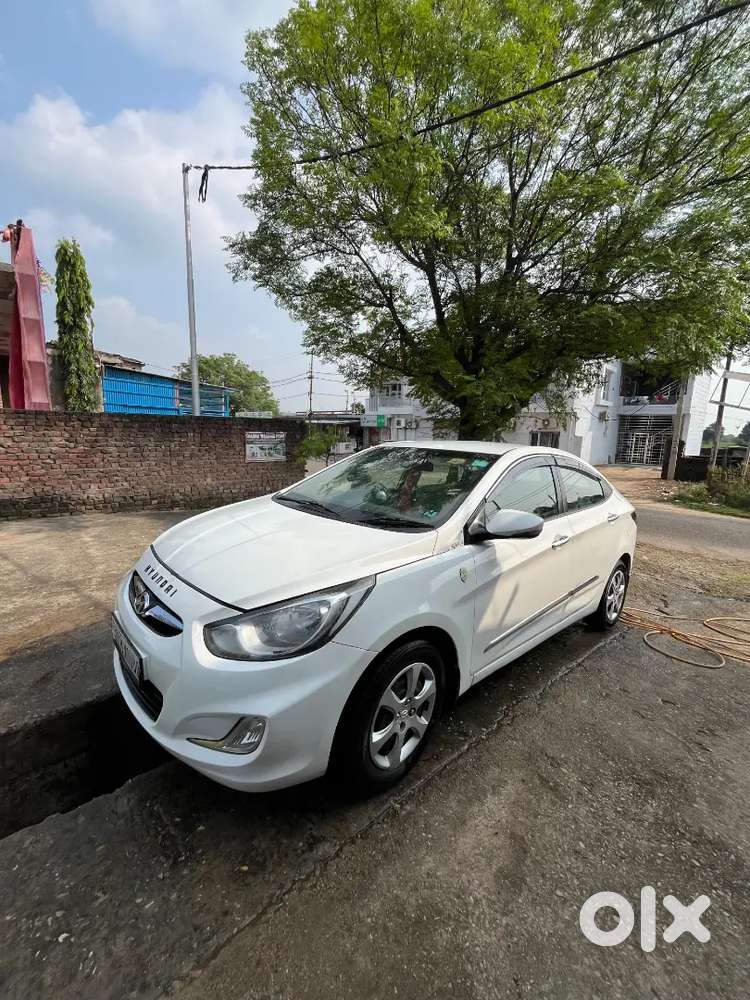 Hyundai Verna 2012 Fluidic Petrol Manual