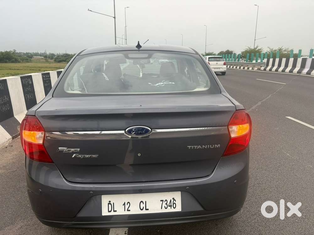 Ford Aspire Titanium Blu 2017
