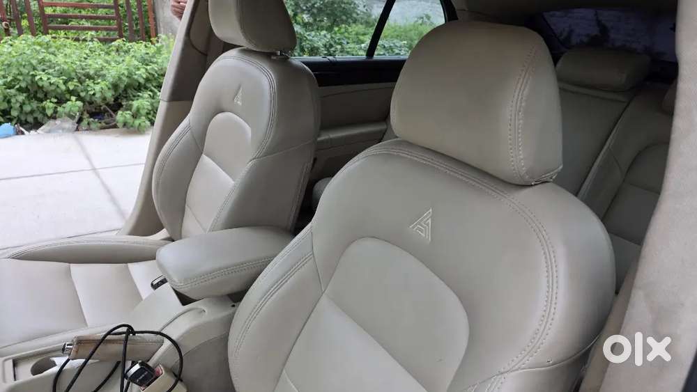 Skoda Superb Elegance 2011 Diesel Automatic