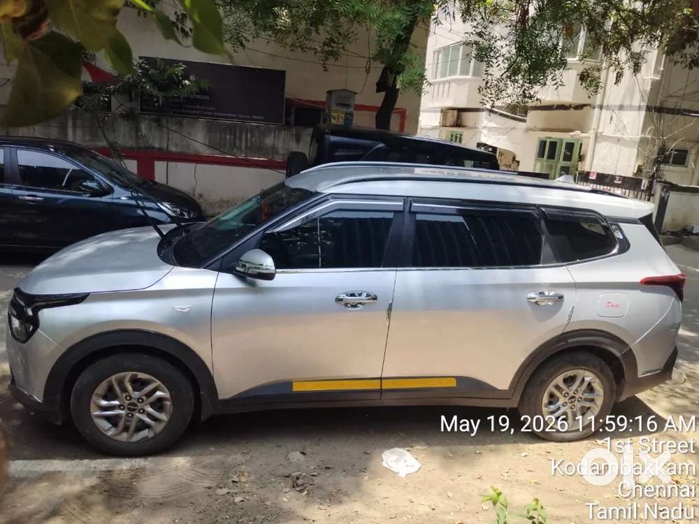 Kia Carens Premium Diesel 2024