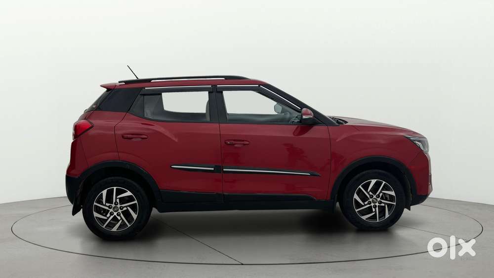 Mahindra XUV300 1.2 W8 (O) AMT Petrol, 2022, Petrol