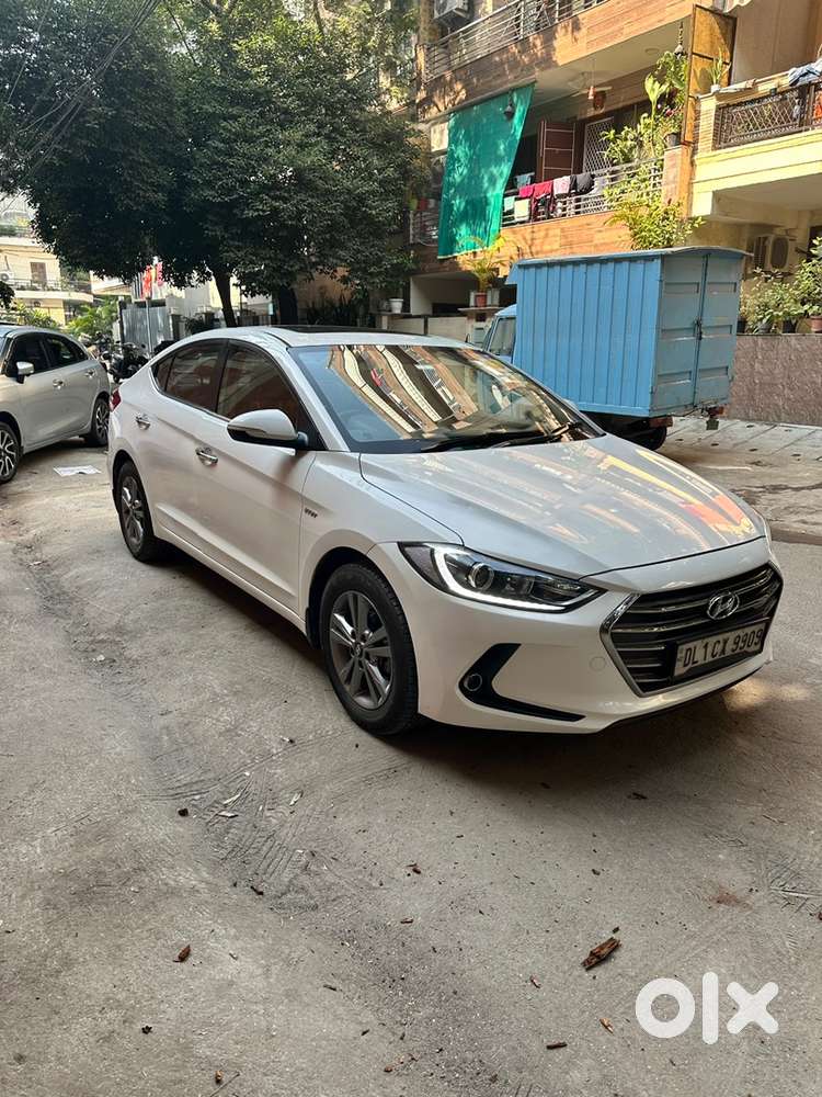 Hyundai New Elantra 2017 Petrol At 52000 Km Driven Mint Condition