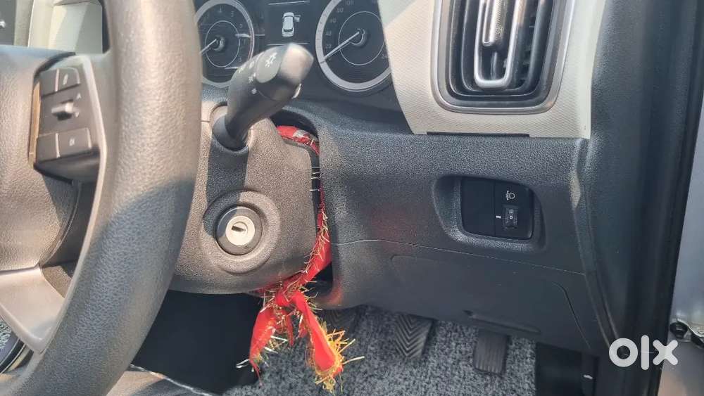 Hyundai Creta Ex Petrol Manual Facelift 2022 Petrol 27000 Km Driven