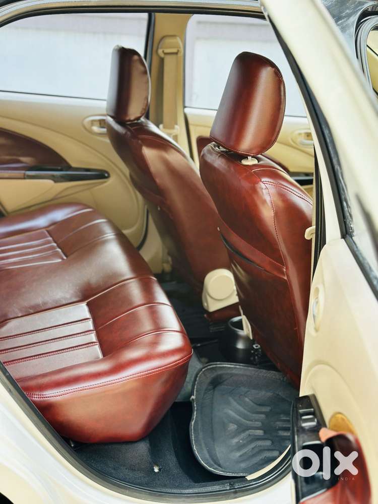 Toyota Etios Liva 1.2 V, 2017, Petrol