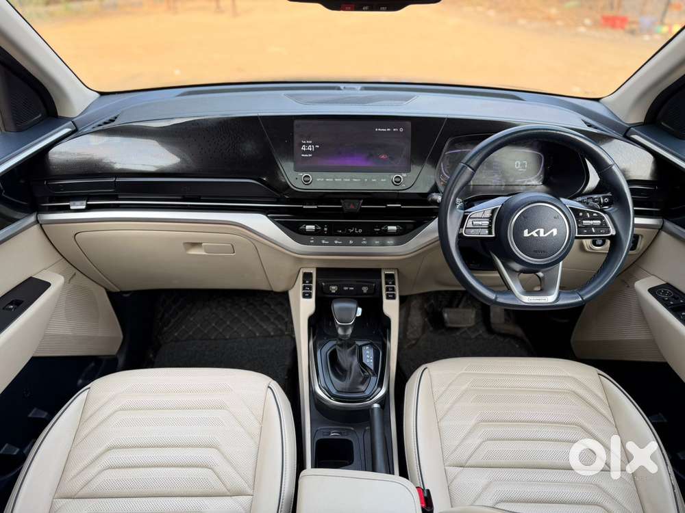 Kia Carens 1.5 Luxury Plus Turbo 7 Str, 2023, Petrol
