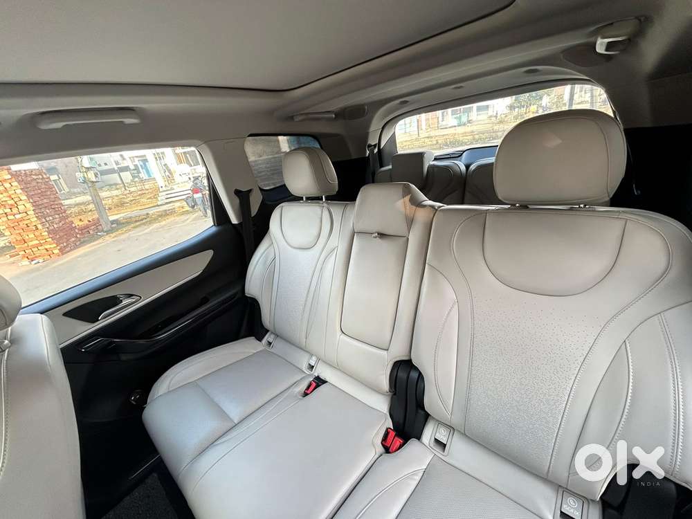 Mahindra Xuv700 Petrol 2022