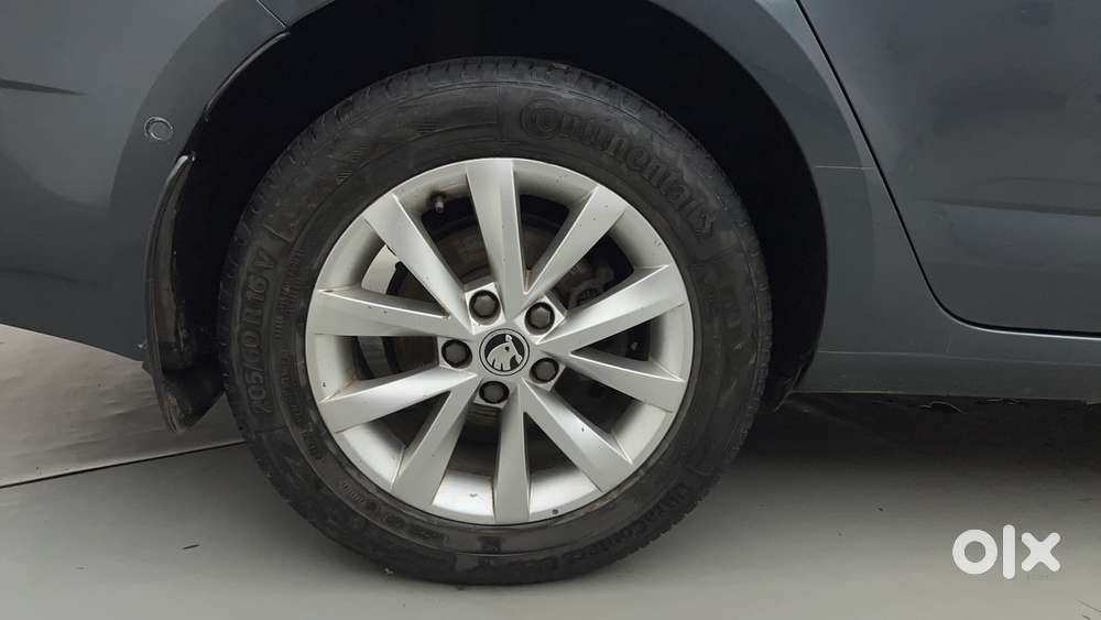 Skoda Octavia 2.0 L K Tsi At, 2018, Petrol