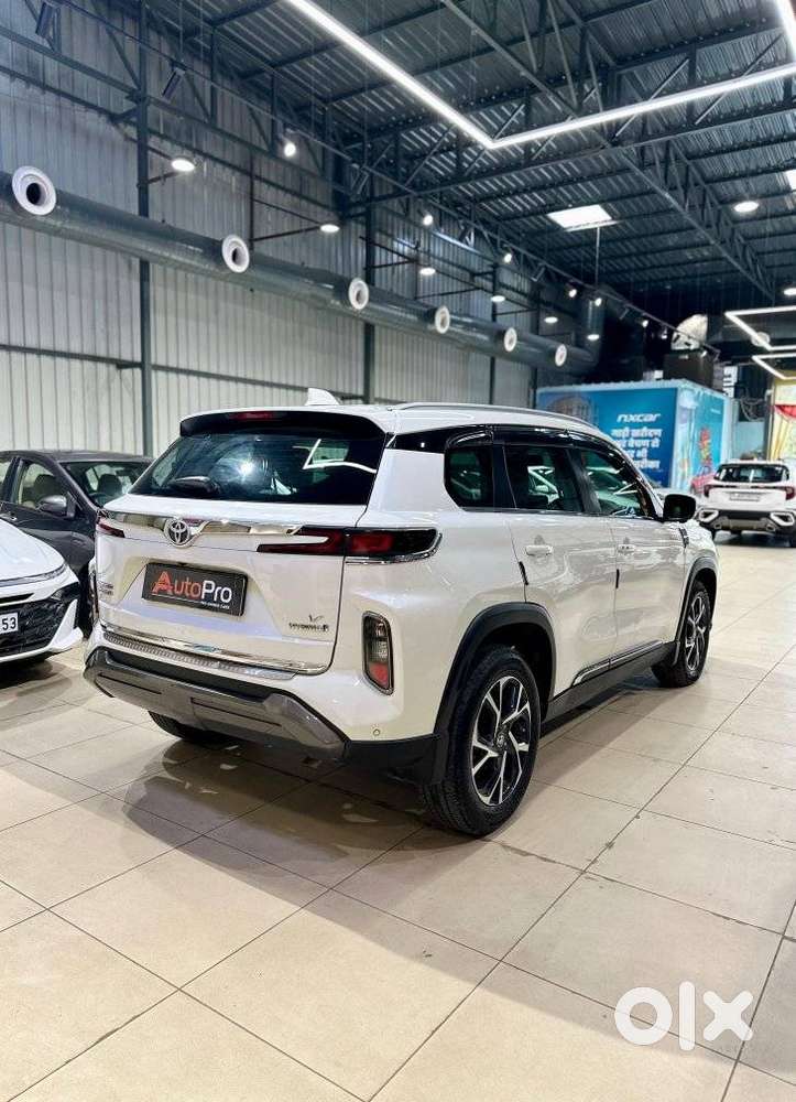 Toyota Urban Cruiser Hyryder 1.5 V Hybrid, 2025, Cng & Hybrids
