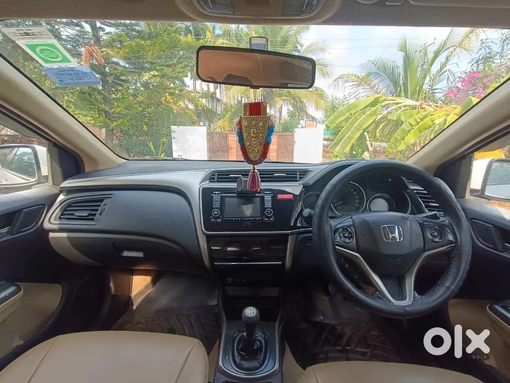 2015 Honda City V Mt (petrol) – 100% Dealer Serviced! , Single Owner.