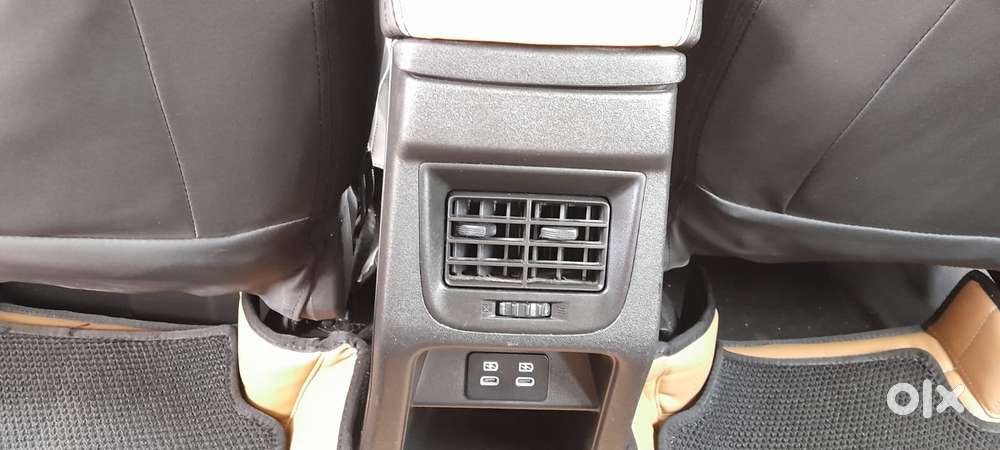 Maruti Suzuki Grand Vitara 1.5 Delta Smart Hybrid, 2025, Petrol