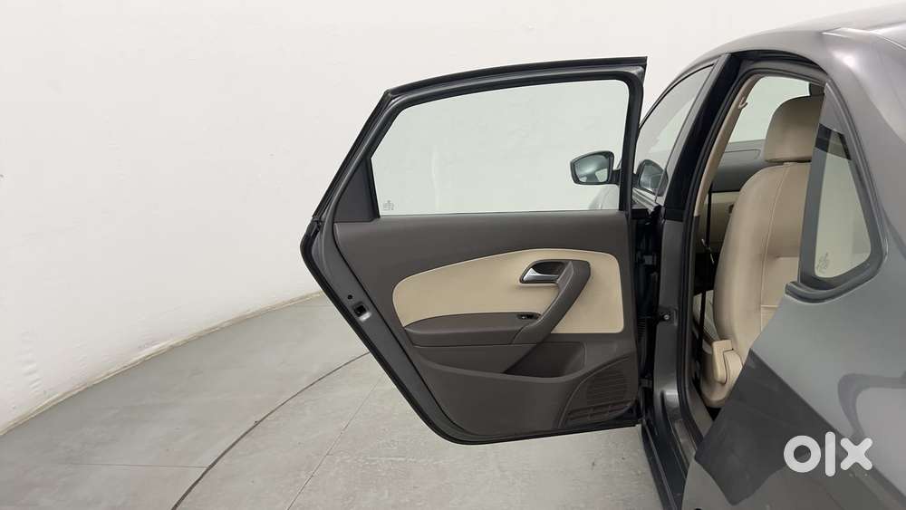 Volkswagen Vento 2010-2013 Petrol Highline, 2014, Petrol