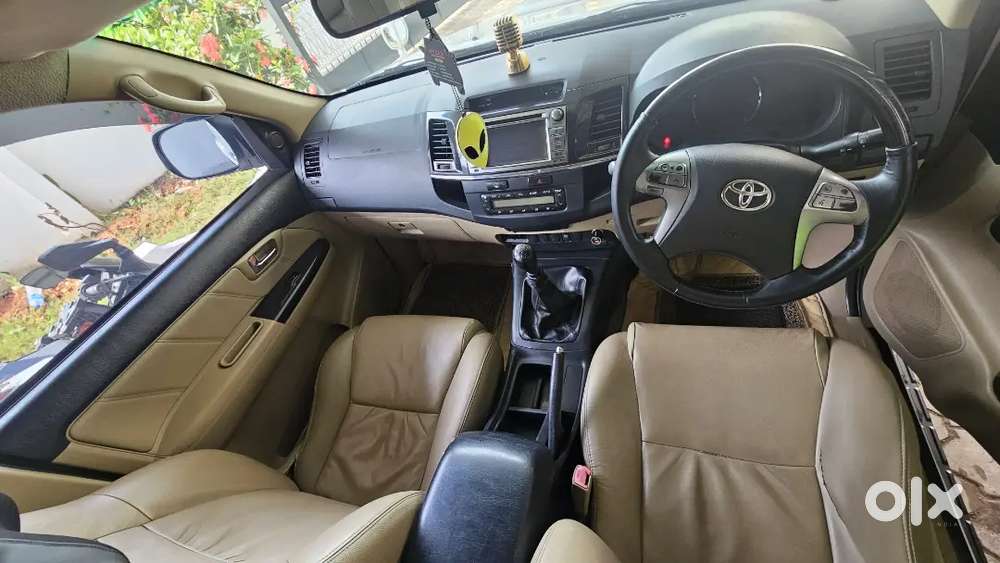 Toyota Fortuner 2015 Diesel 120000 Km Driven