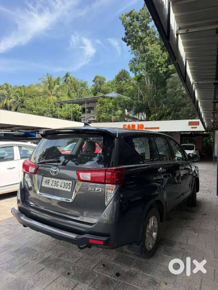 Toyota Innova Crysta 2017