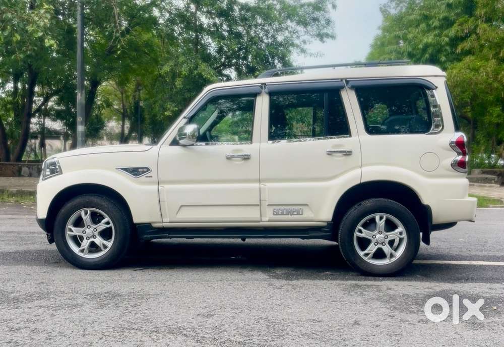 Mahindra Scorpio Classic 2.2 S 11 Mt 7 Str, 2021, Diesel
