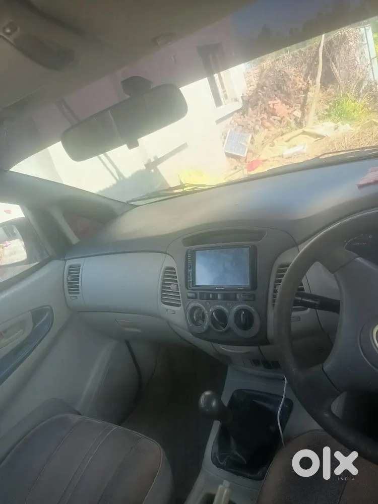 Innova G4 2nd Owner Passing 29/9/2026 Tk 2011 Model