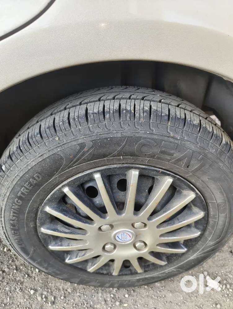 Maruti Suzuki Swift Dzire 2012 Petrol Well Maintained