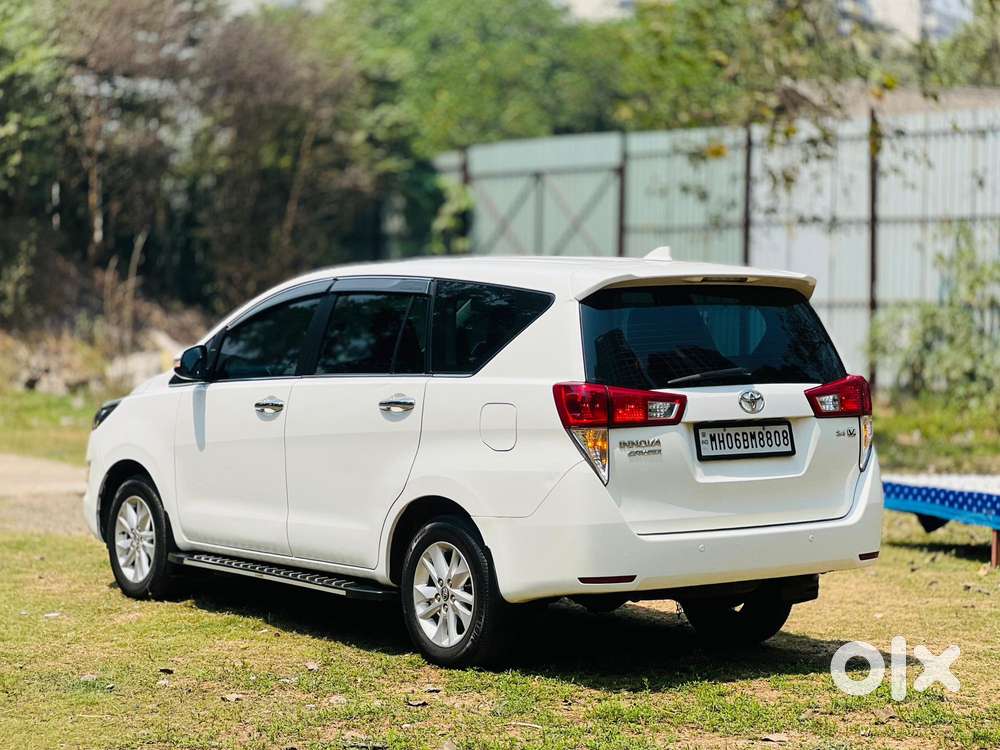 Toyota Innova Crysta 2.4 V 8 Str, 2017, Diesel