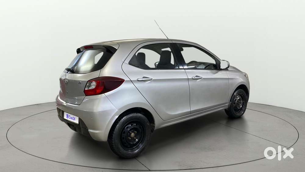 Tata Tiago 1.2 Revotron Xz, 2016, Petrol