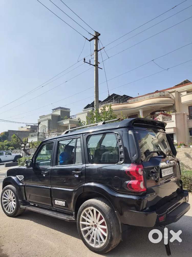 Mahindra Scorpio Classic 2021 Diesel Variant