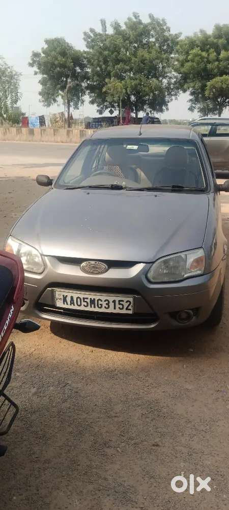 Ford Ikon Petrol 2009