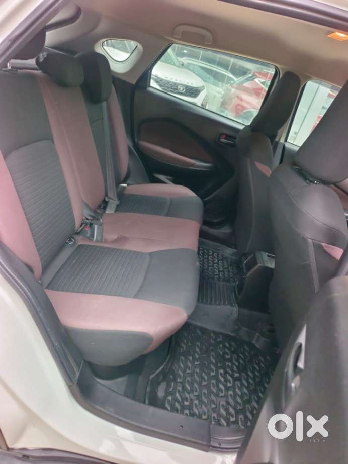 Maruti Suzuki Fronx Delta Plus 1.2 Ags, 2023, Petrol