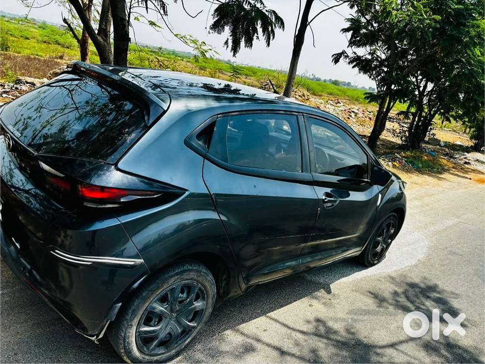 Tata Altroz 2021 Petrol 46800 Km Driven
