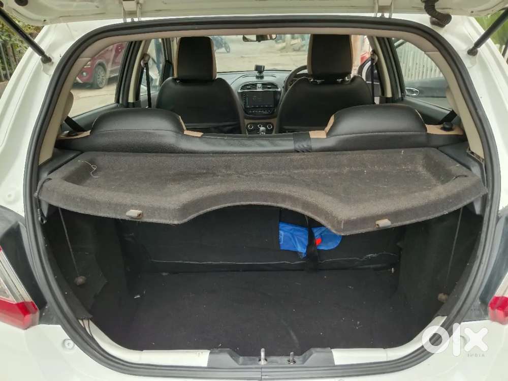 Tata Tiago Xza, 2017, Petrol