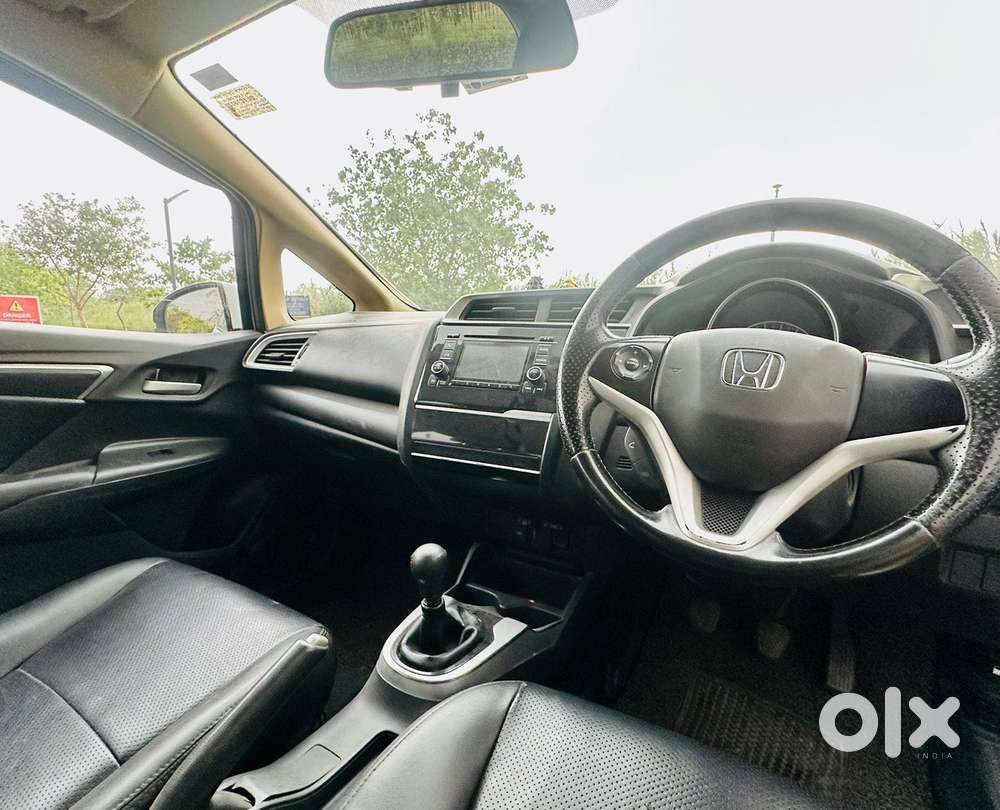 Honda Jazz V Cvt, 2015, Petrol