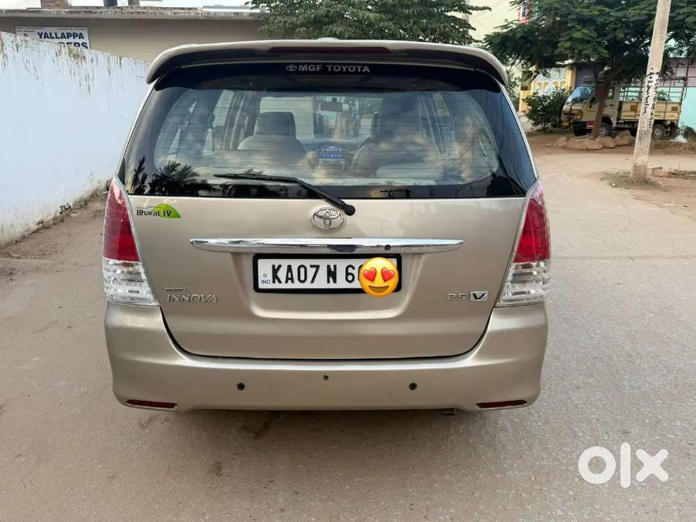Toyota Innova Diesel 2011