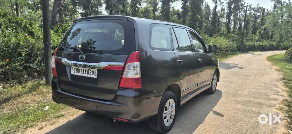 Toyota Innova. 2014. 1st Owener