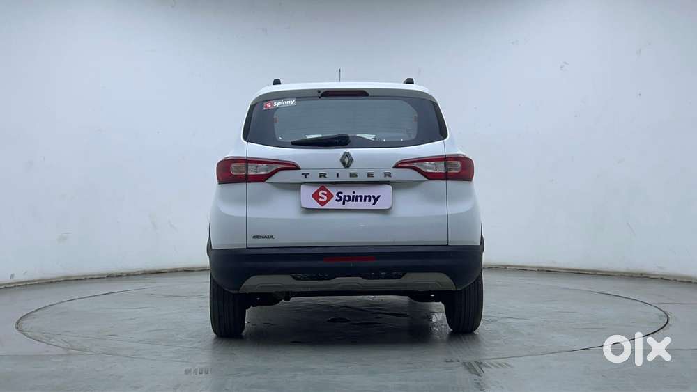 Renault Triber Rxz, 2022, Petrol